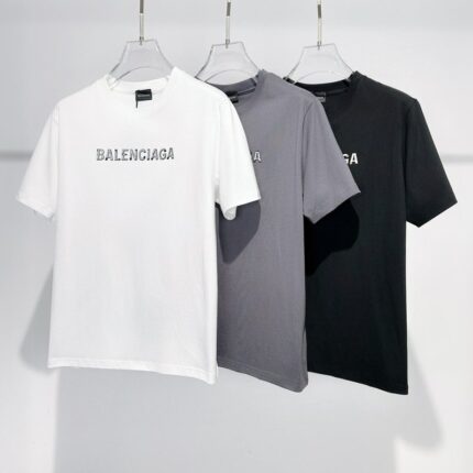 Balen*ciaga 2025 New Collection - Classic Letter Logo on Chest, Fashionably Simple Round-neck Short-sleeved T-shirt for Men