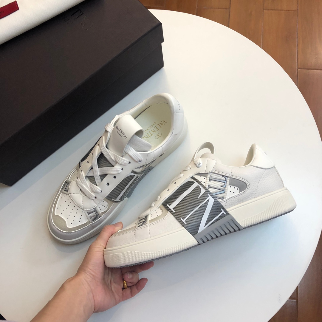 Valentino Sneakers – Montanamode