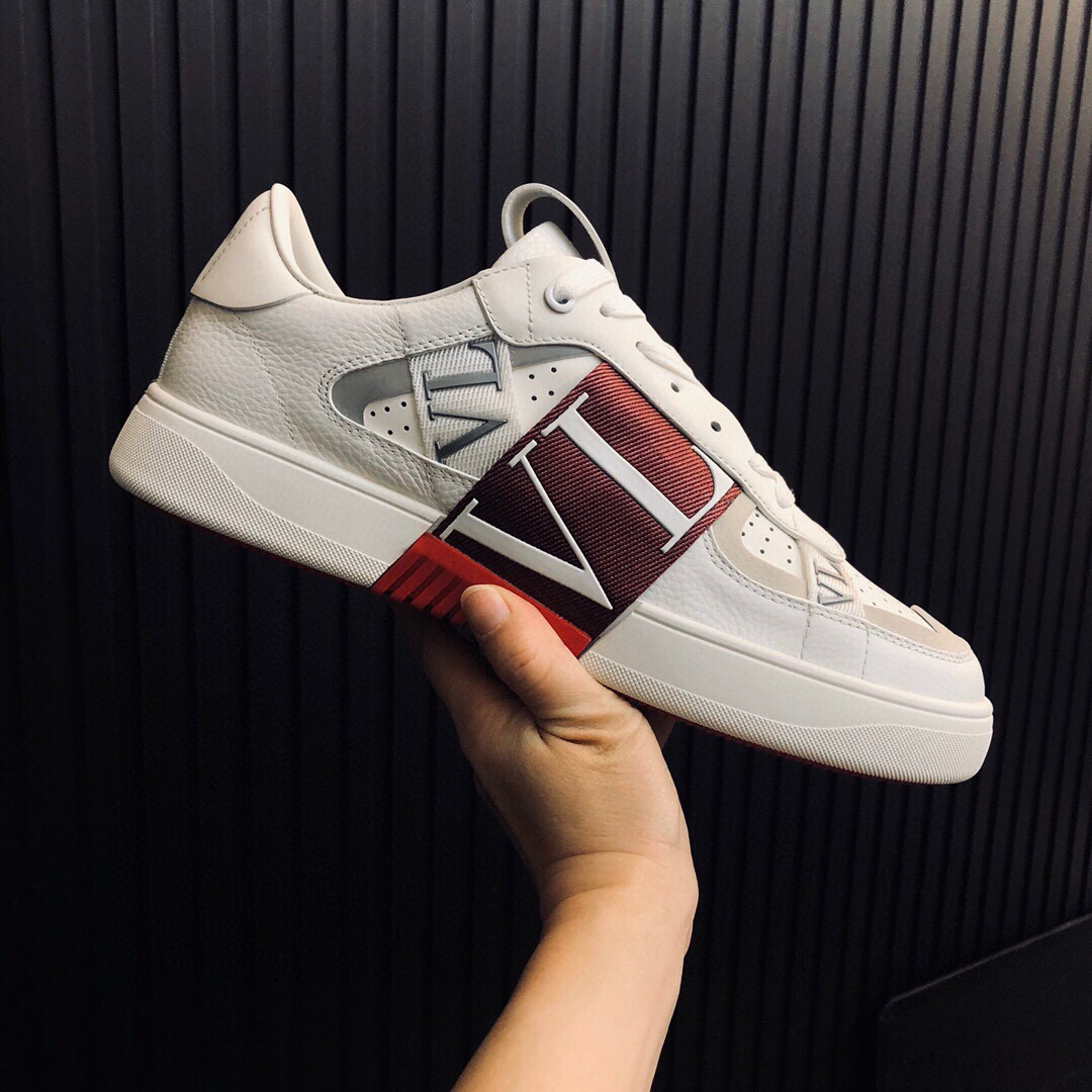 Valentino Sneakers – Montanamode