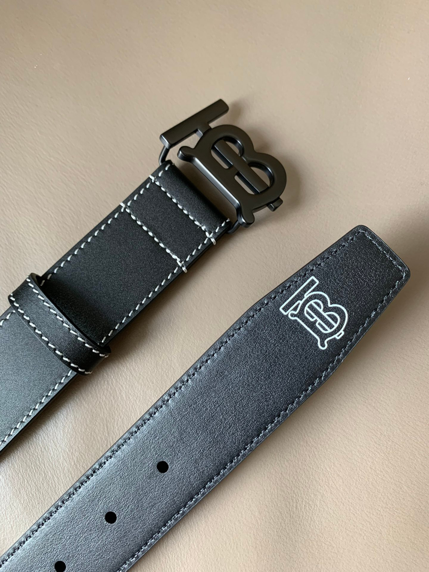 Burberry Belt – Montanamode