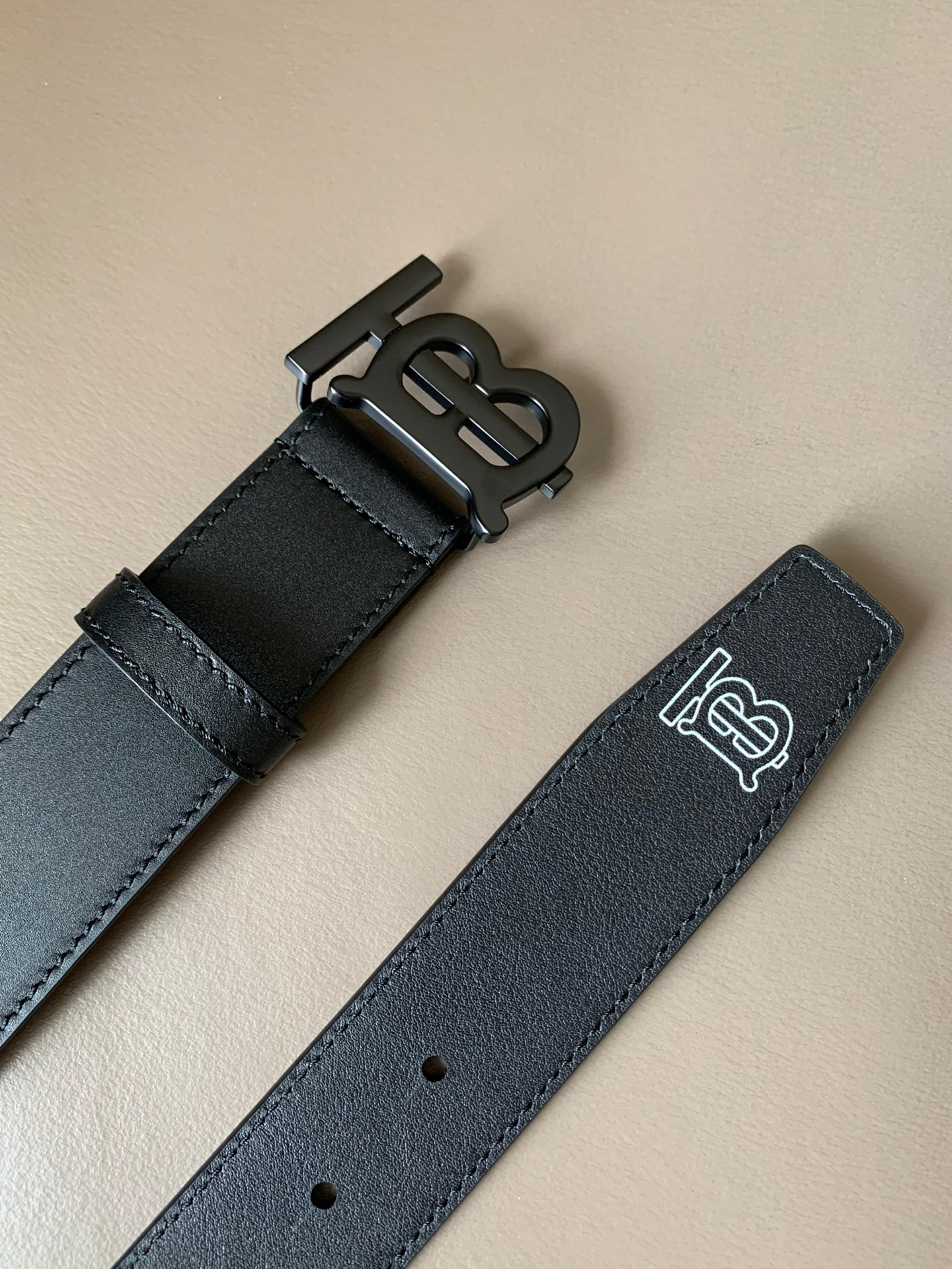 Burberry Belt – Montanamode