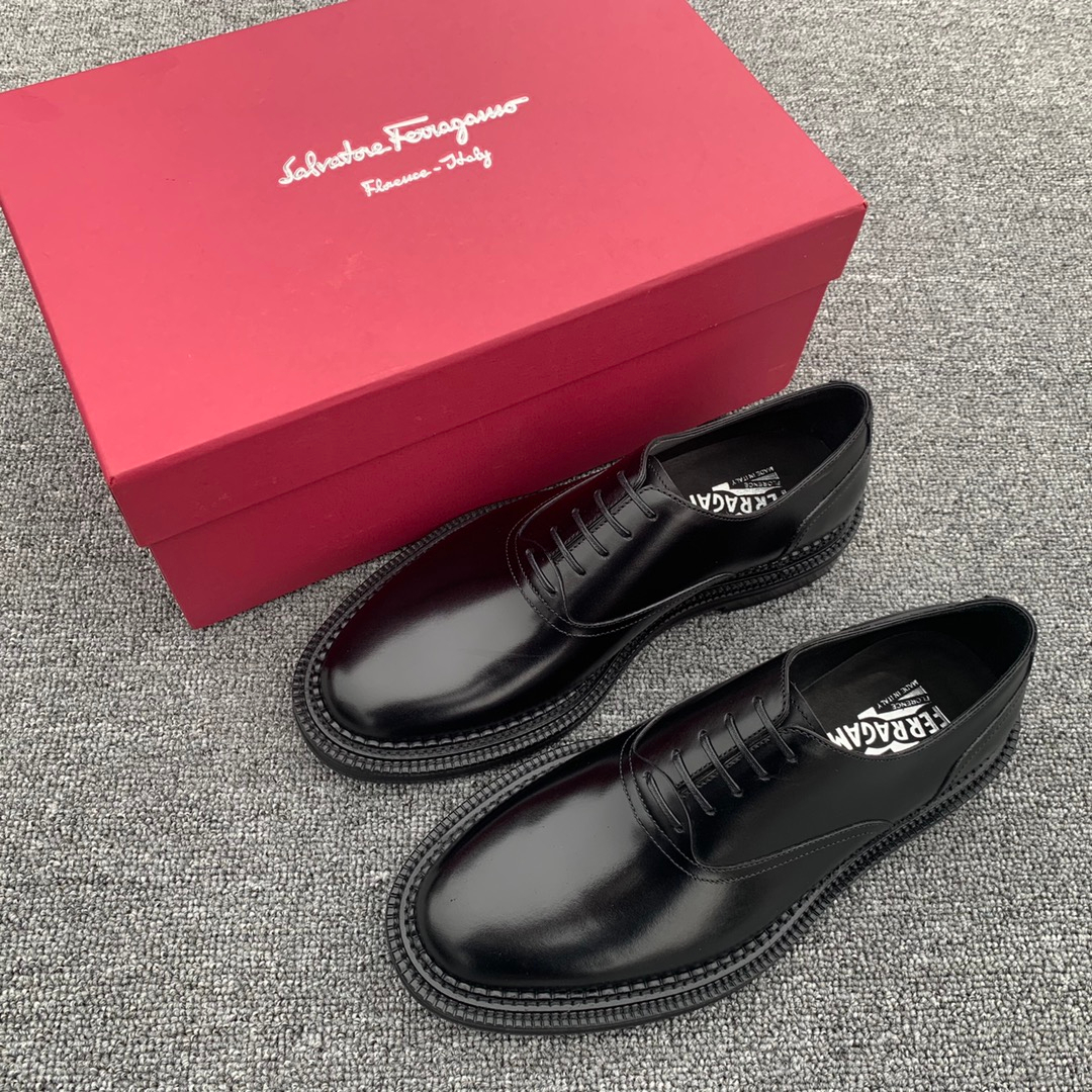 Ferragamo Sneakers – Montanamode