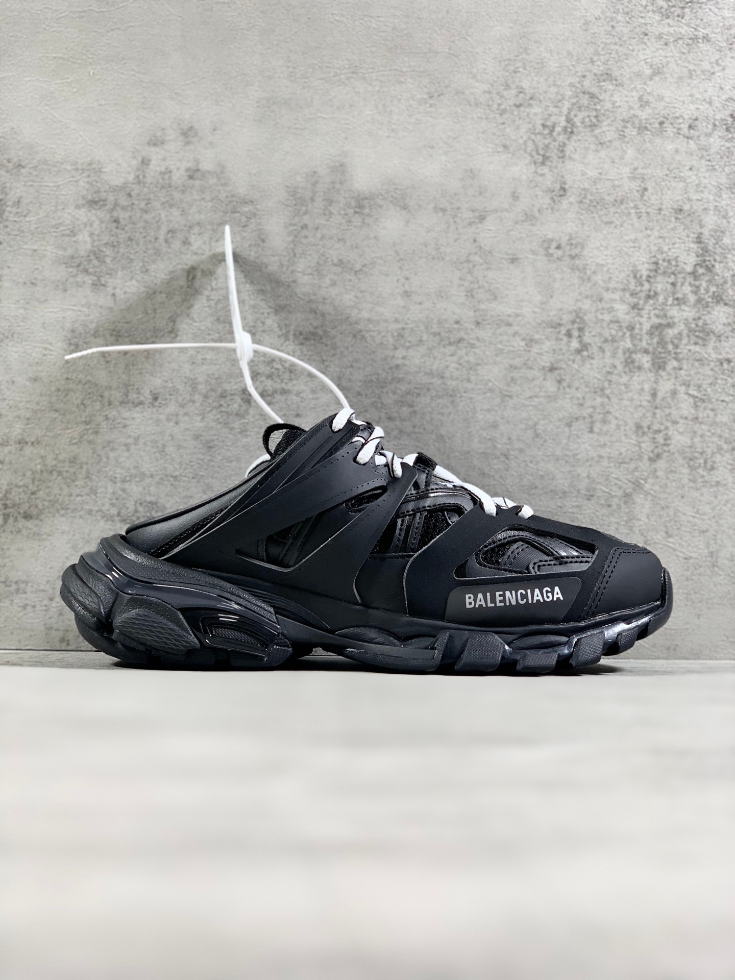 Balenciaga Sneakers – Montanamode