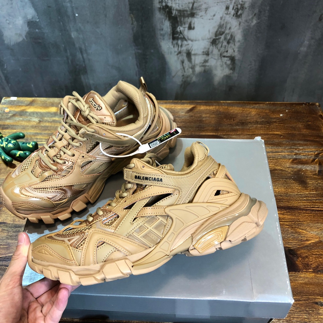 Balenciaga Sneakers – Montanamode