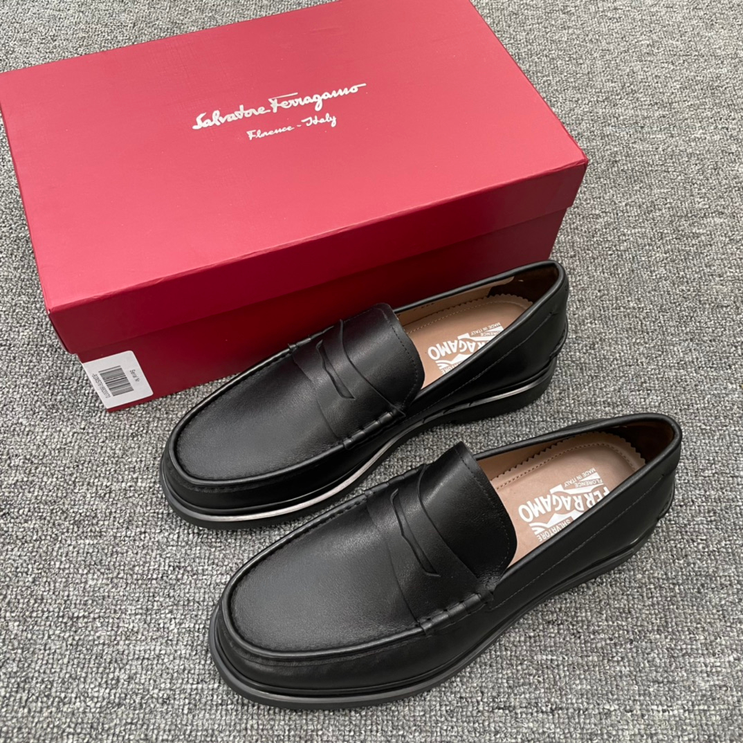 Ferragamo Sneakers – Montanamode