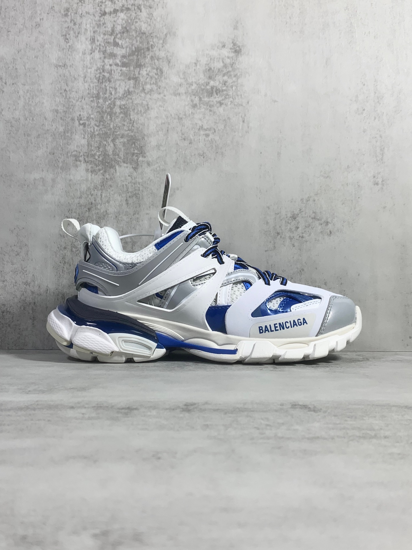 Balenciaga Sneakers – Montanamode