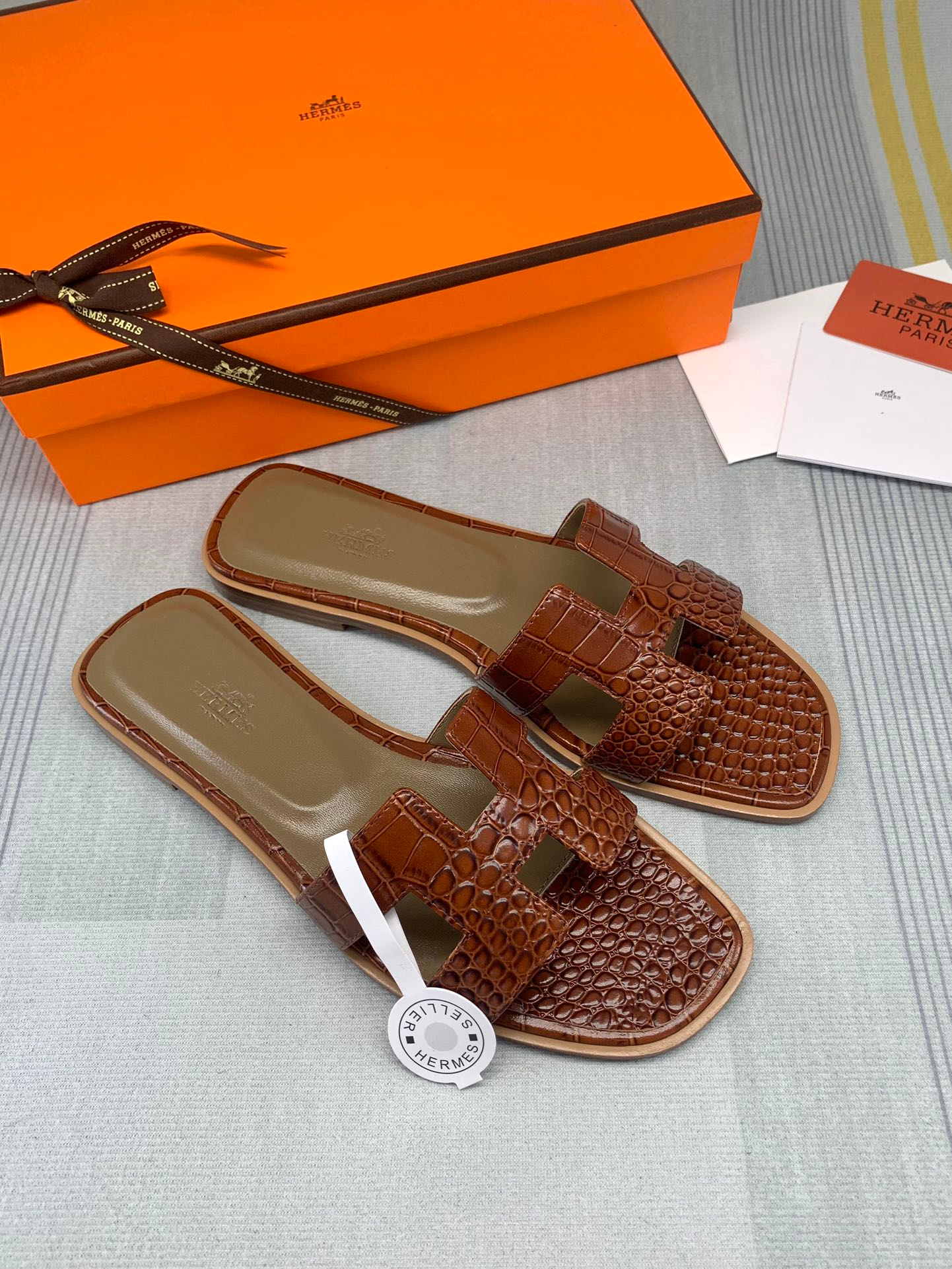 Hermes Sandels – Montanamode