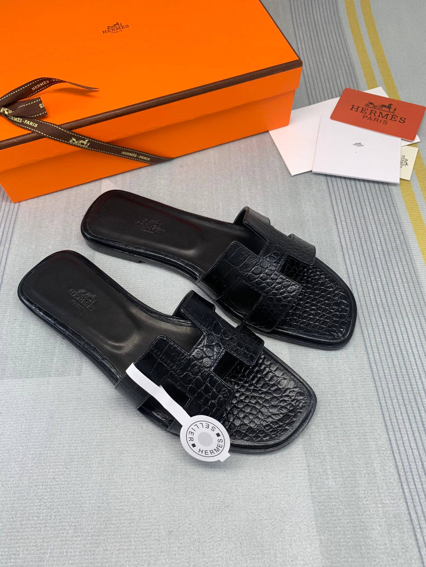 Hermes Sandels – Montanamode