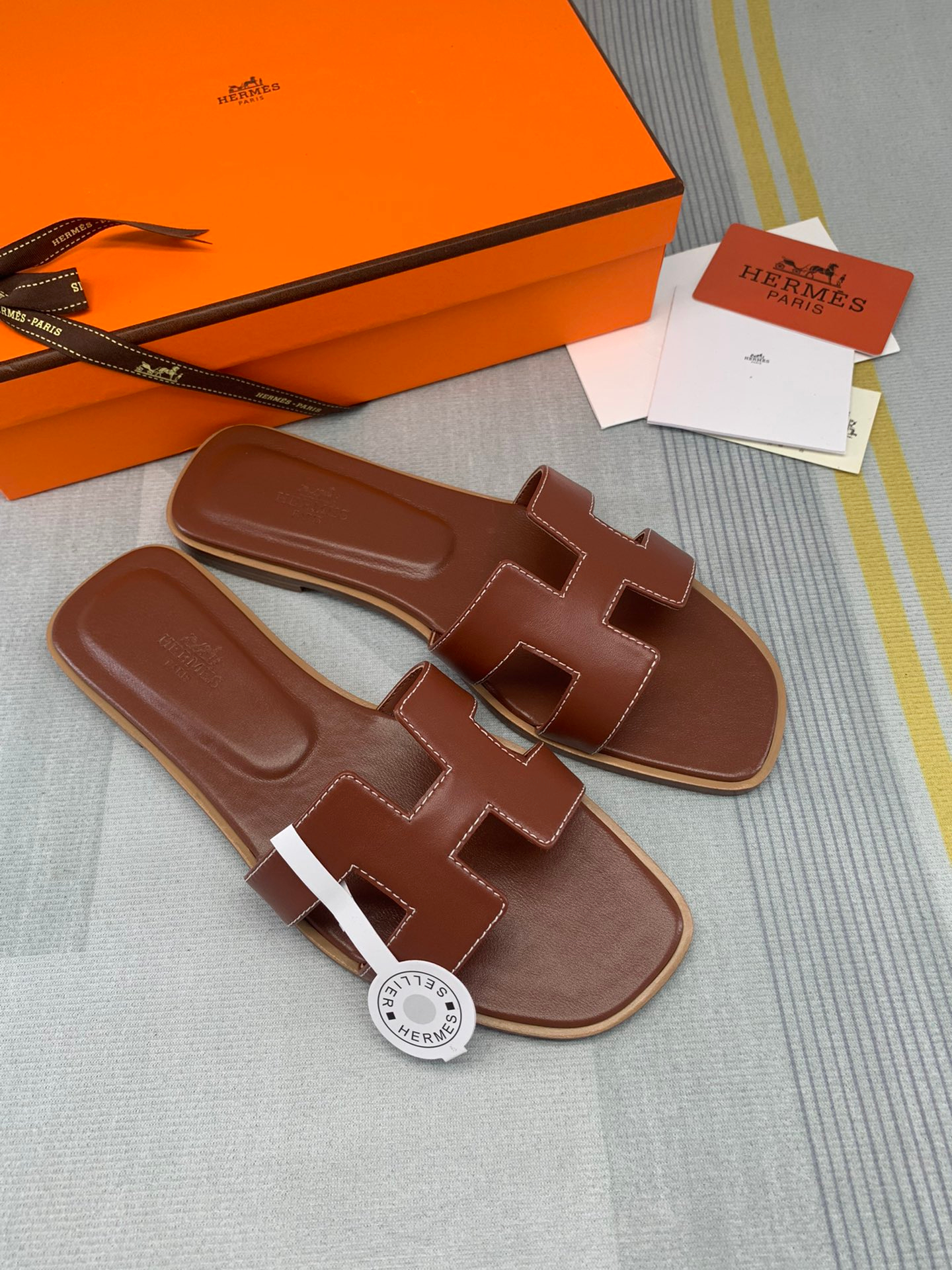 Hermes Sandels – Montanamode