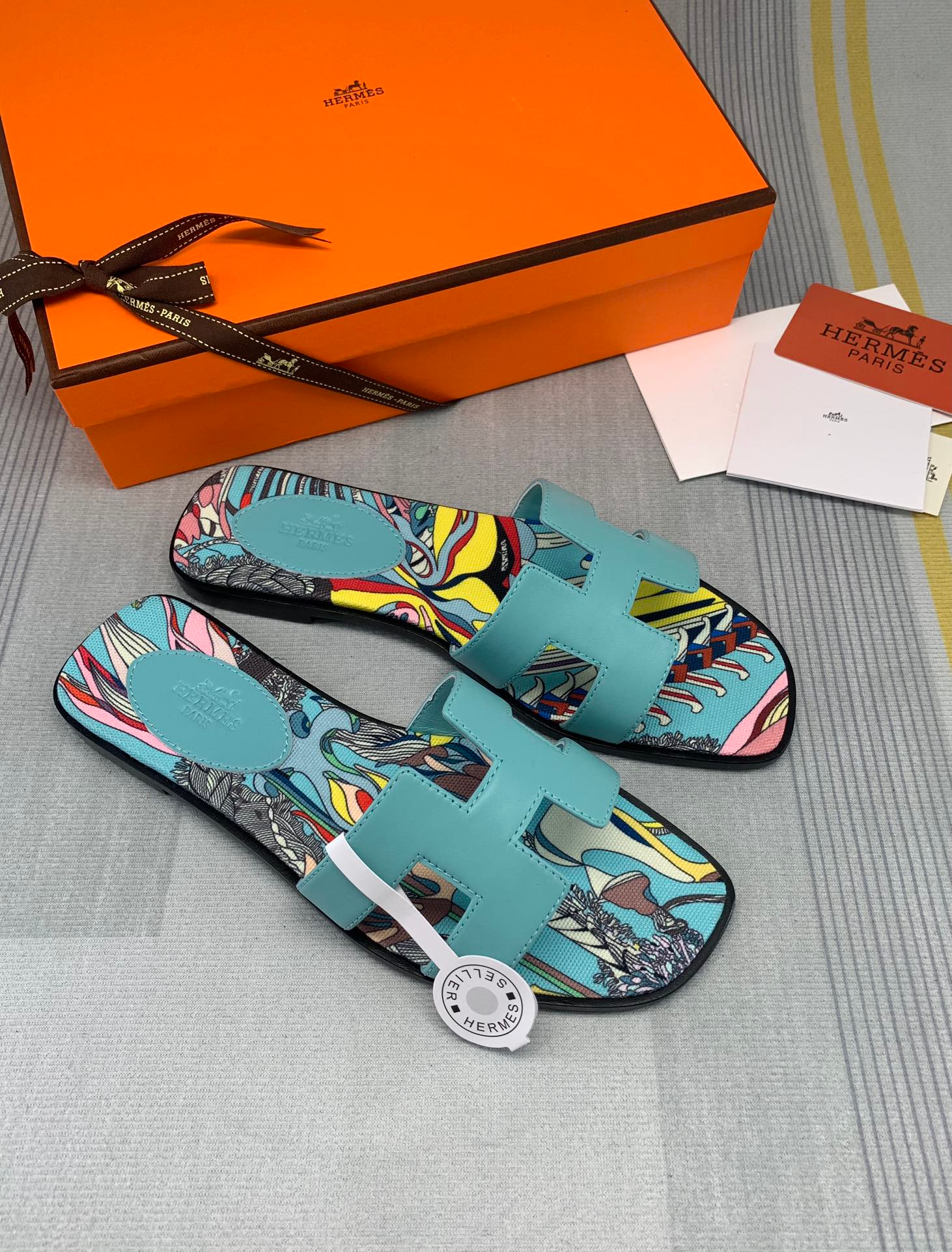 Hermes Sandels – Montanamode