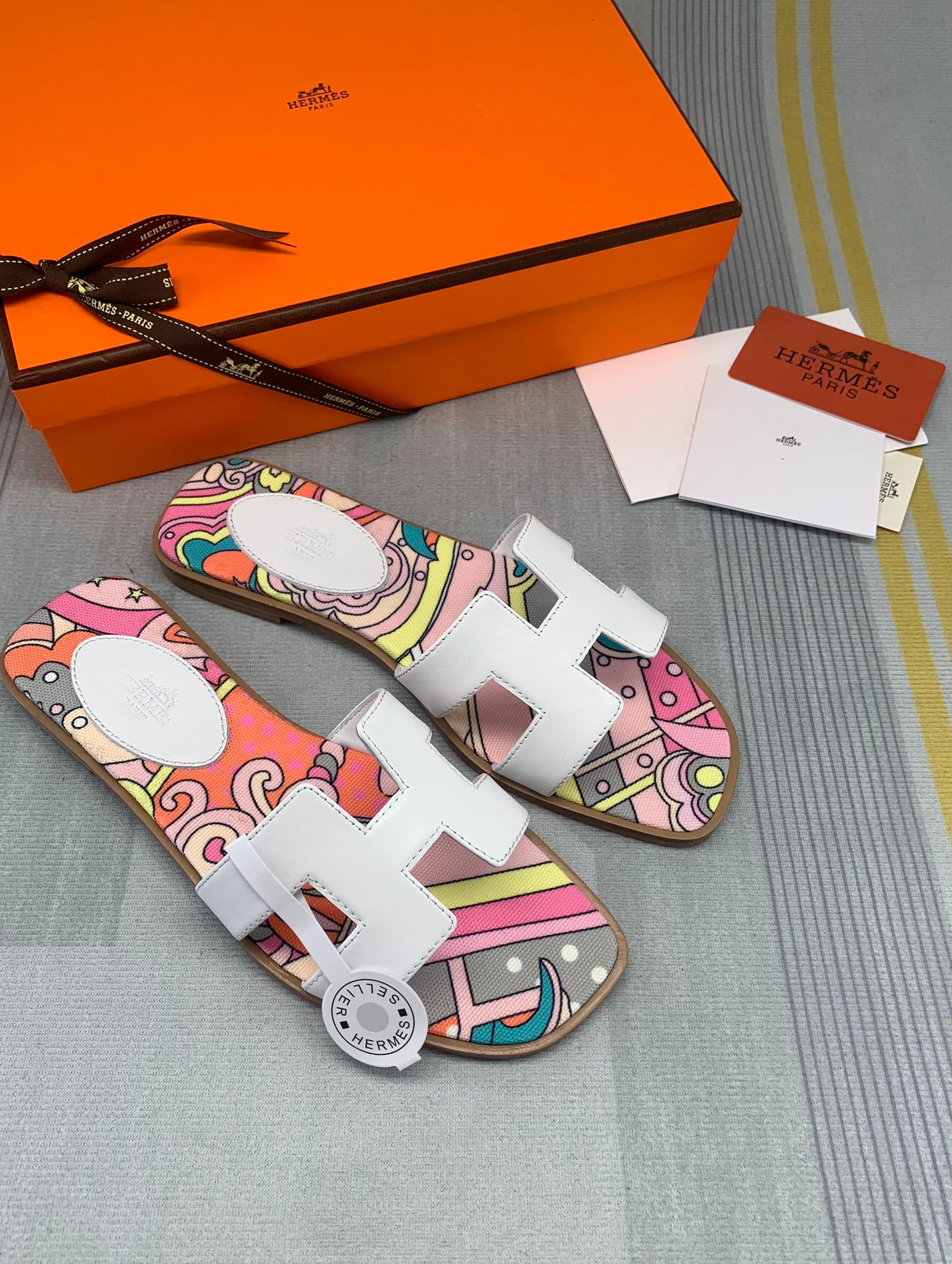 Hermes Sandels – Montanamode