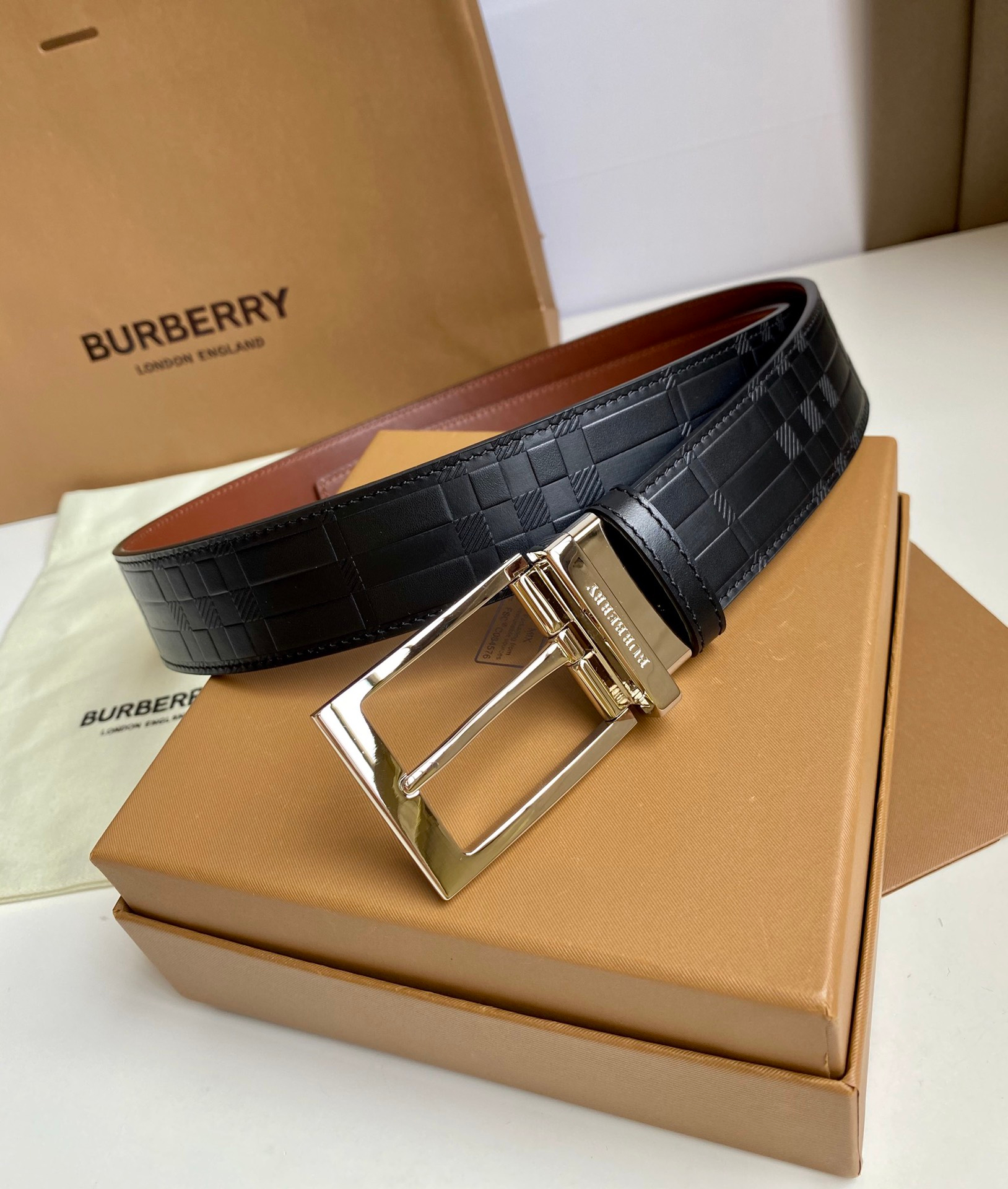 Burberry Belt – Montanamode