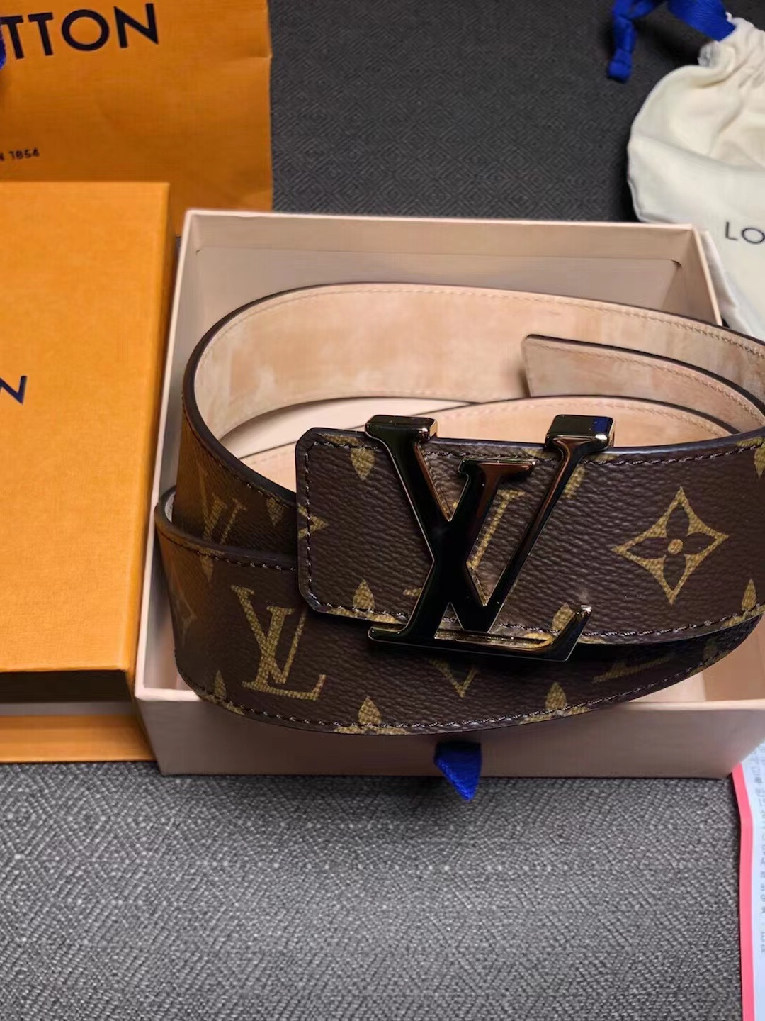 Louis Vuitton Belt – Montanamode