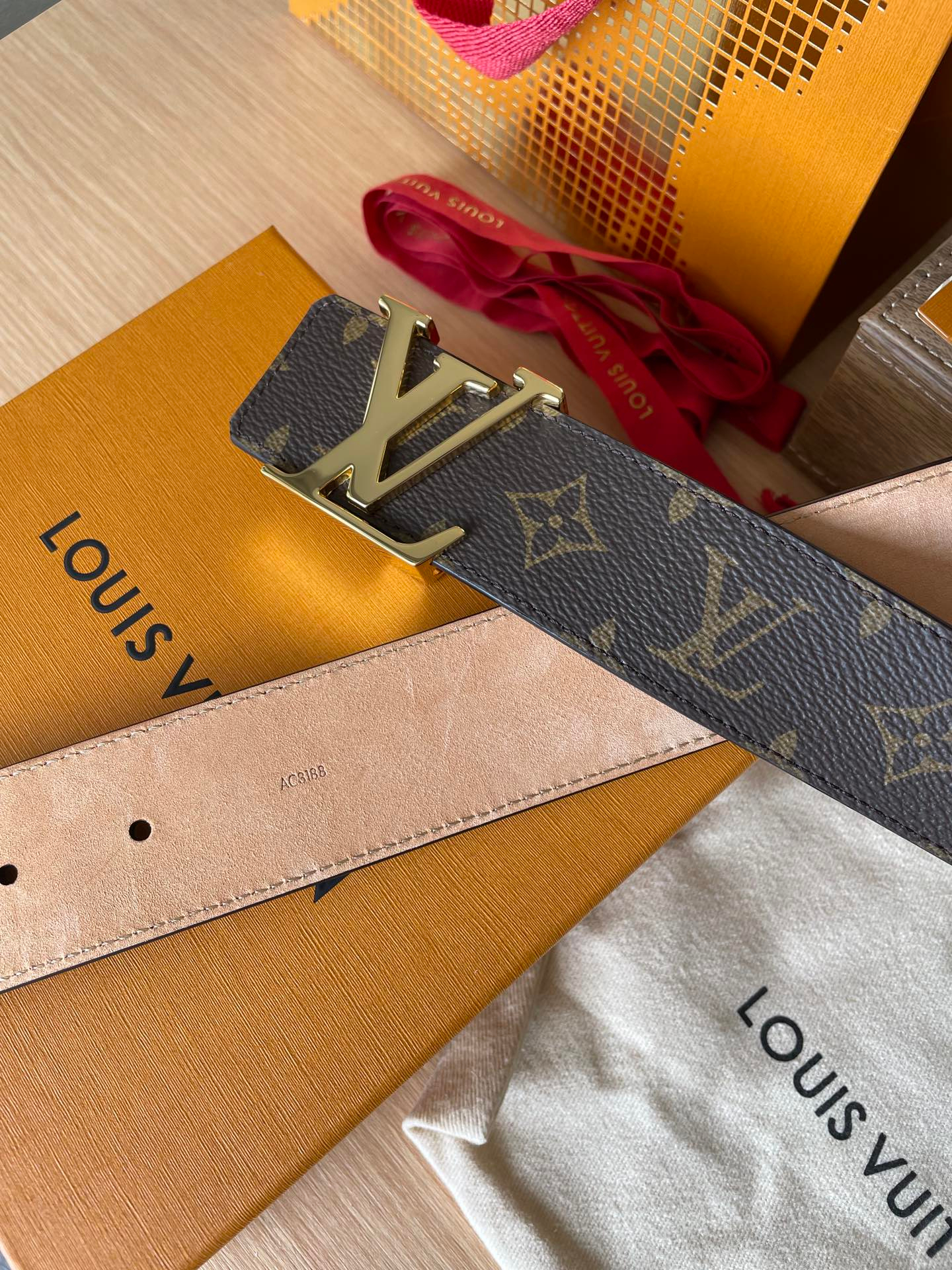 Louis Vuitton Belt – Montanamode