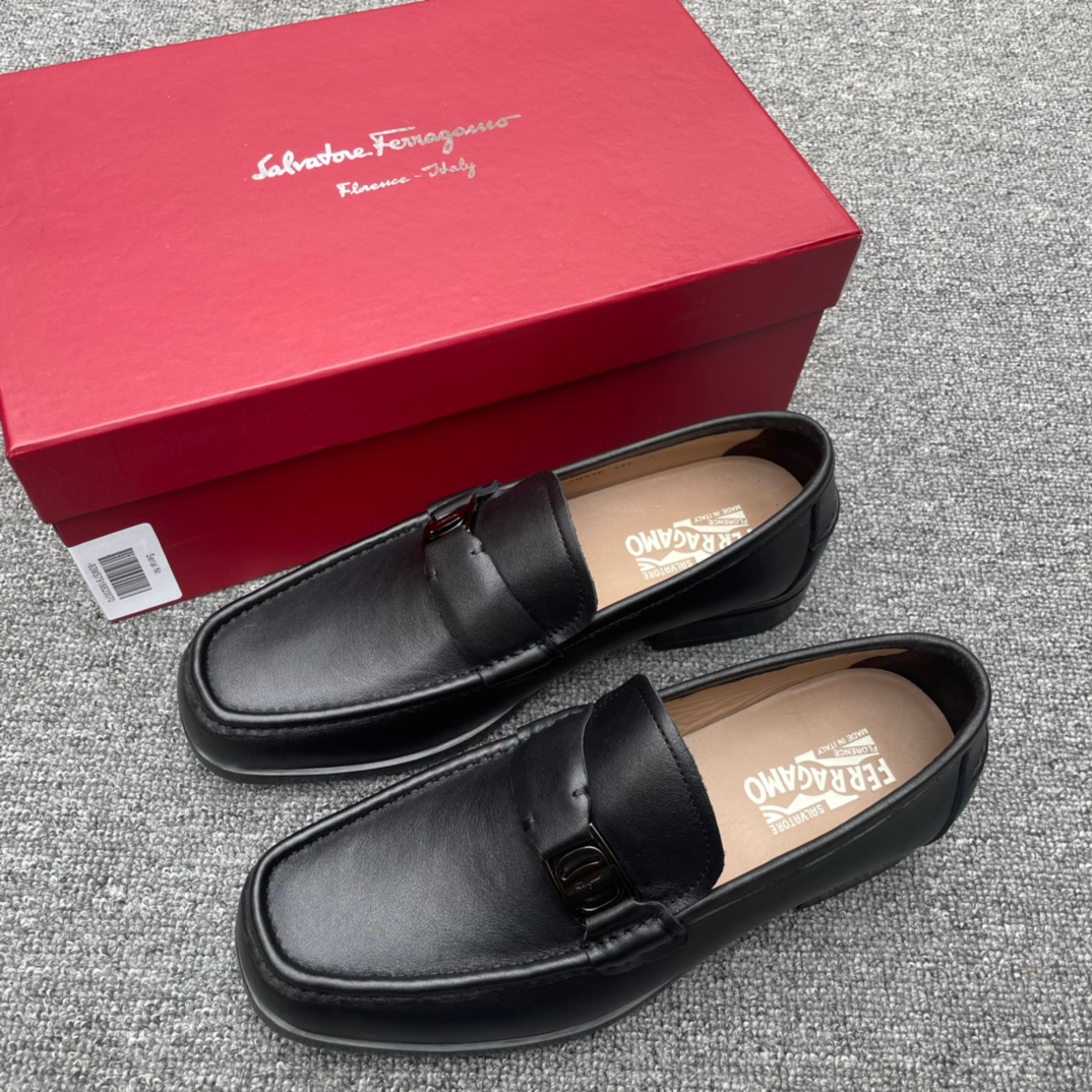 Ferragamo Sneakers – Montanamode