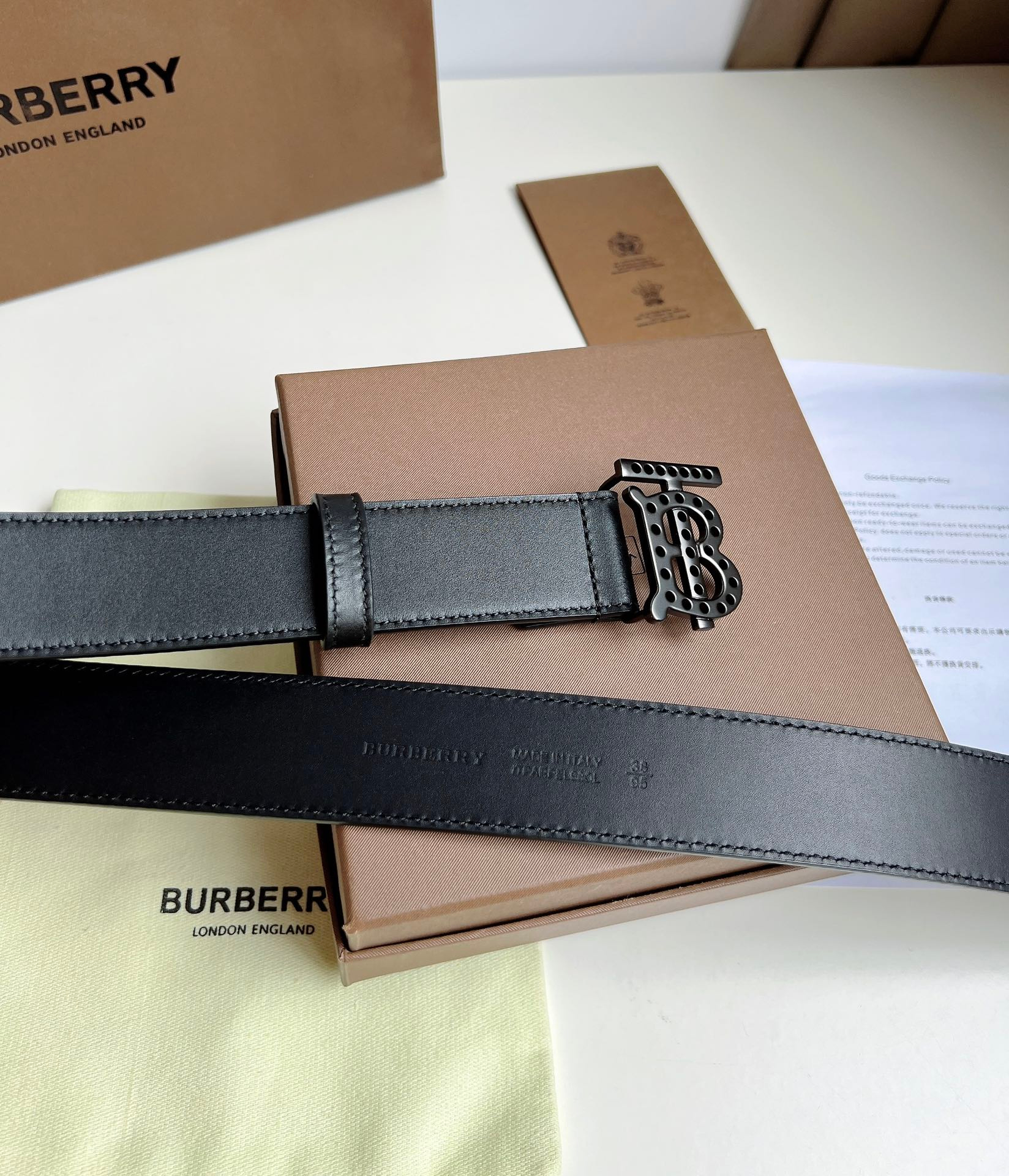Burberry Belt – Montanamode
