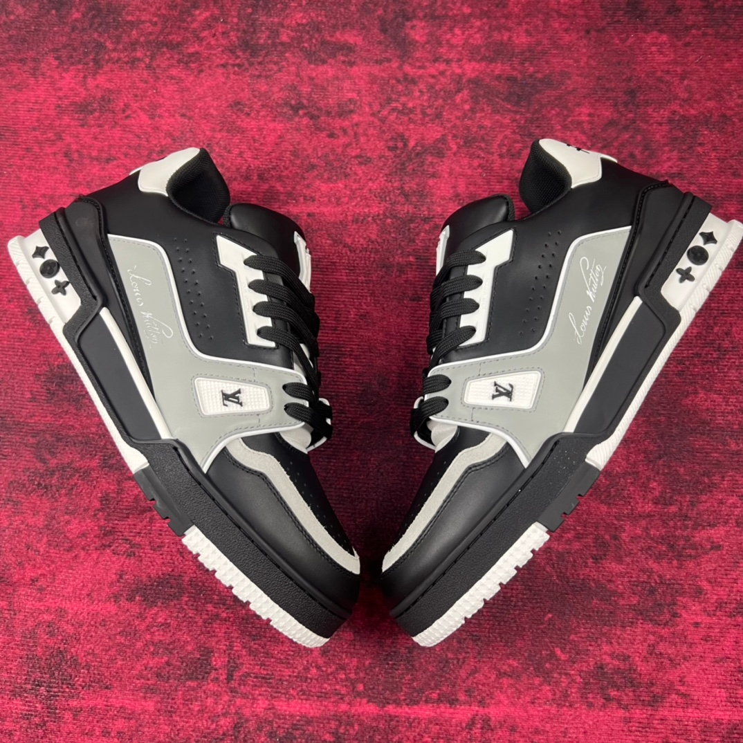Louis Vuitton Sneakers – Montanamode