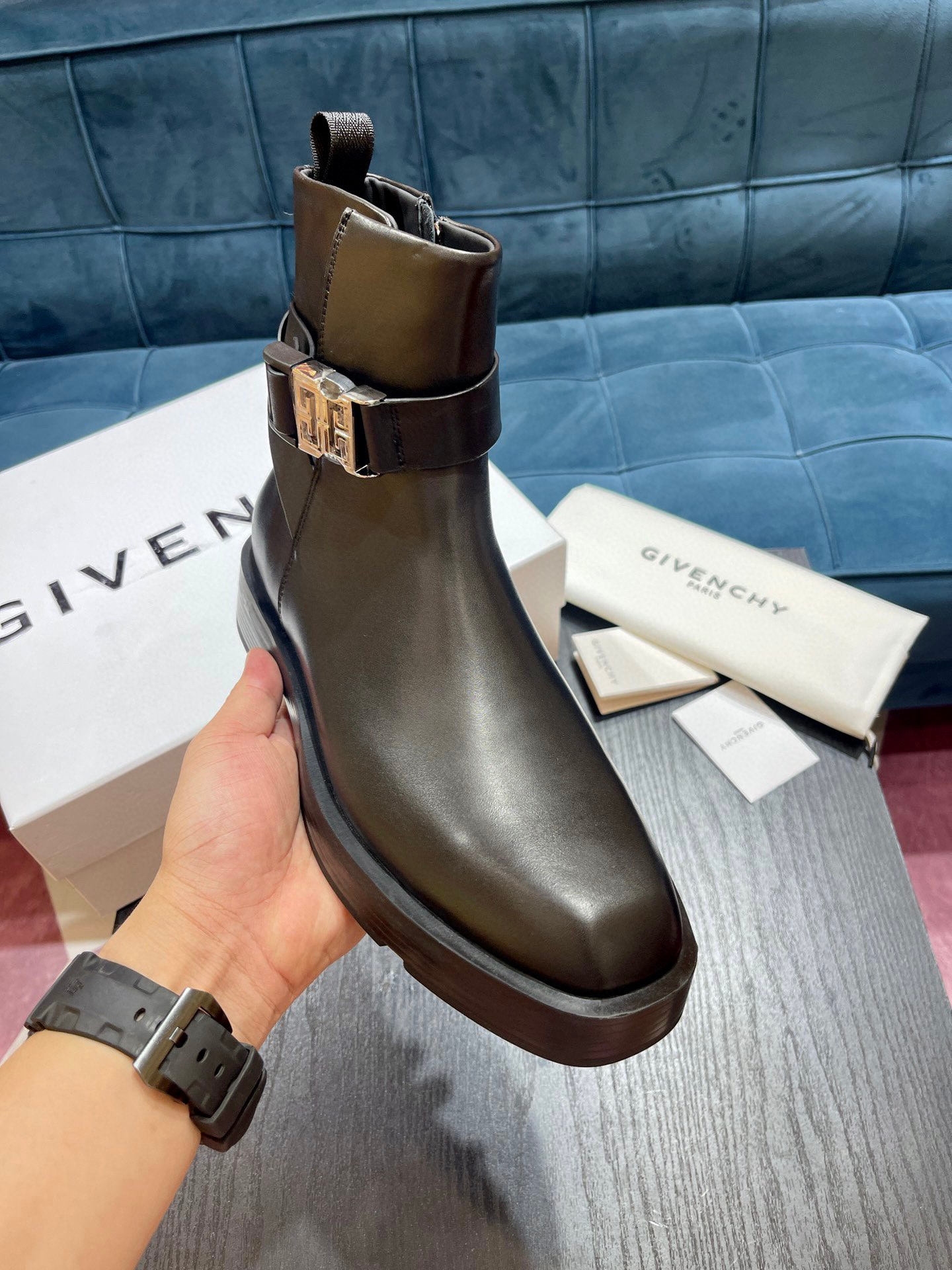 Givenchy Sneakers – Montanamode