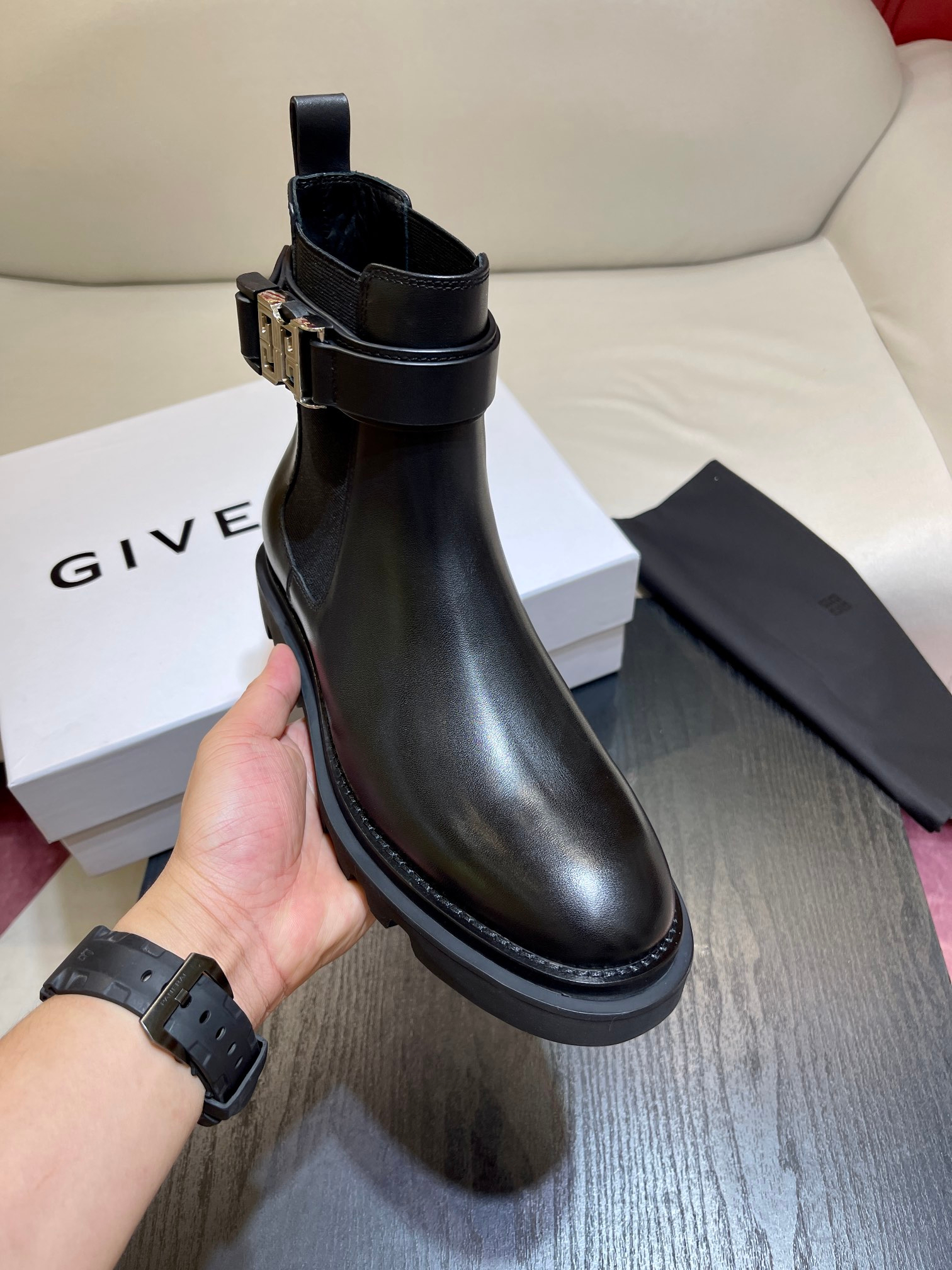 Givenchy Sneakers – Montanamode