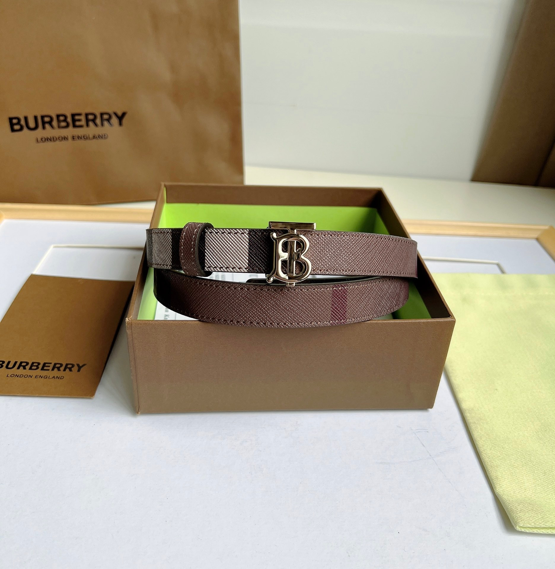 Burberry Belt – Montanamode