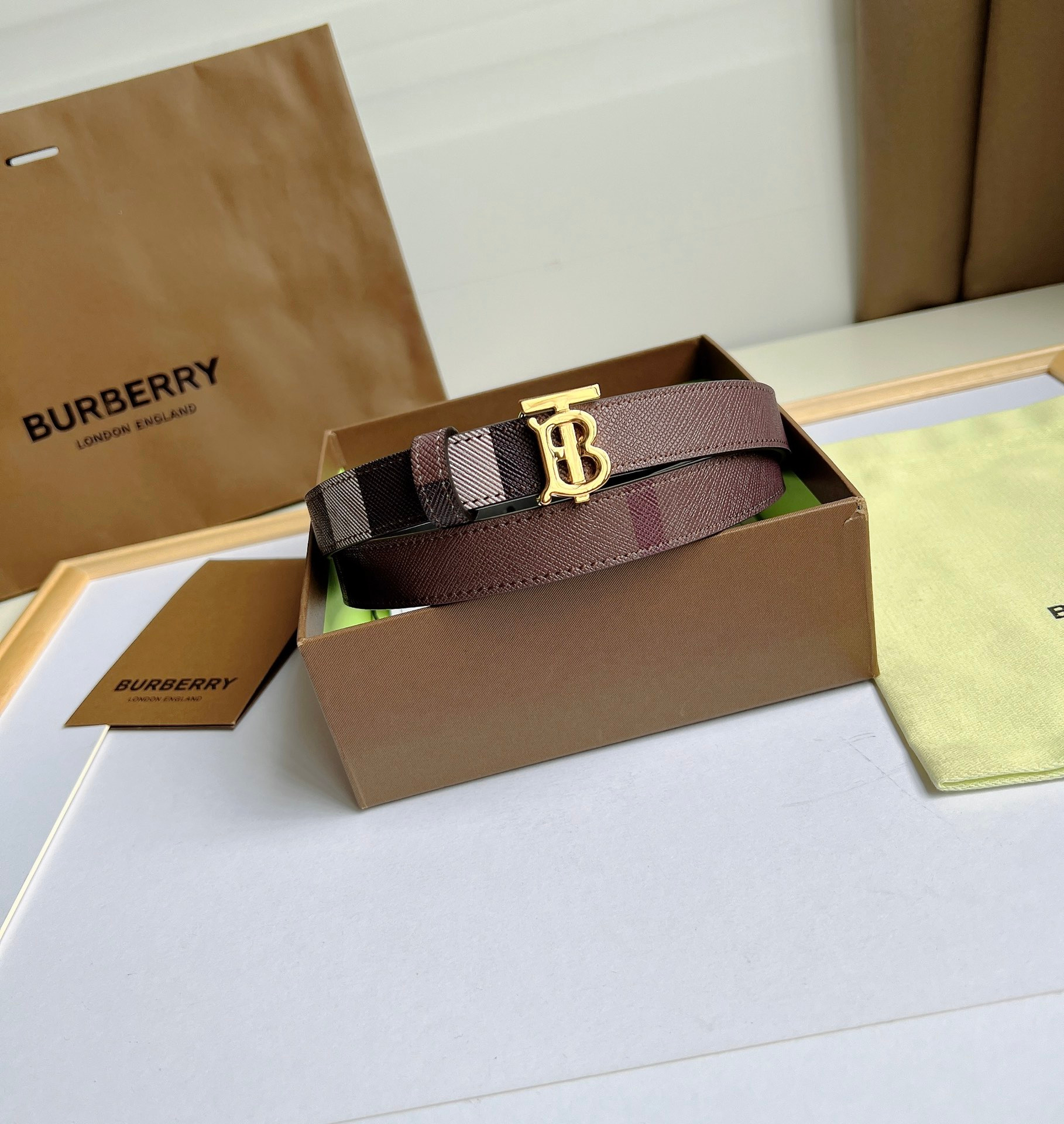 Burberry Belt – Montanamode