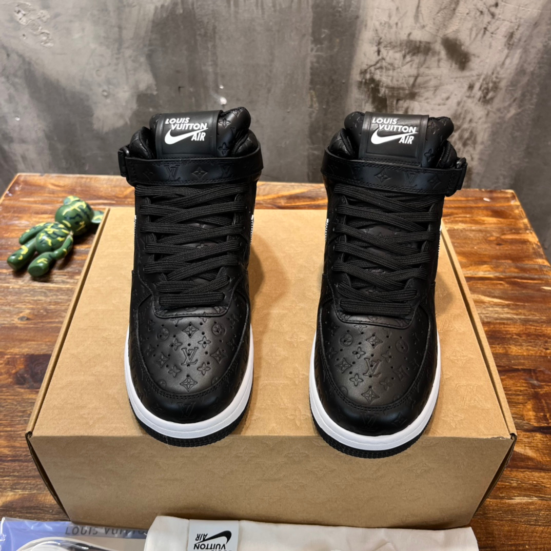 Louis Vuitton Sneakers – Montanamode