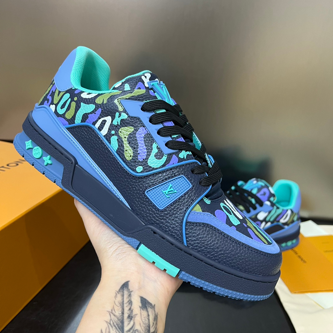Louis Vuitton Sneakers – Montanamode