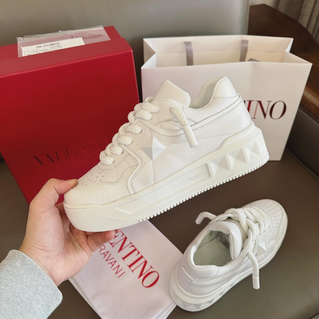 Valentino Sneakers – Montanamode