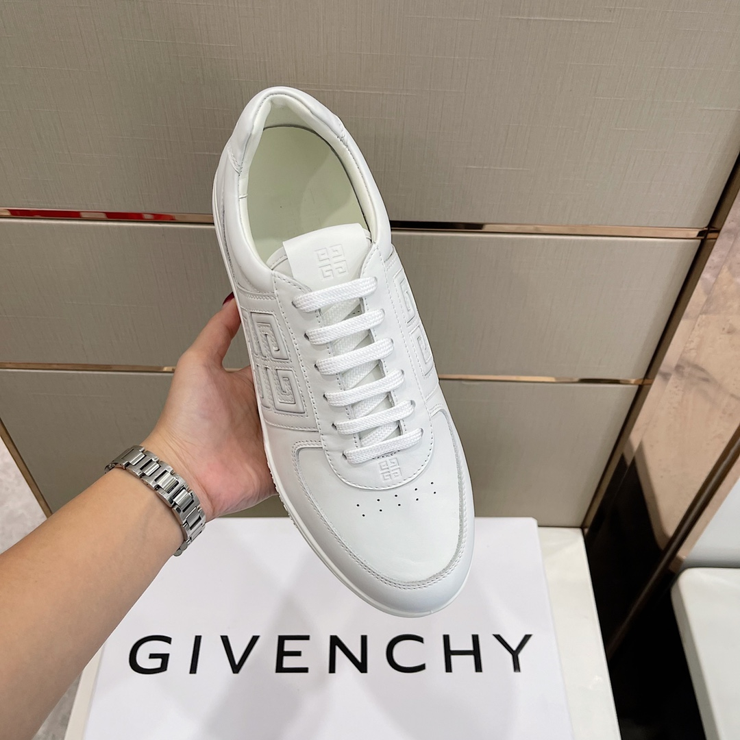 Givenchy Sneakers – Montanamode