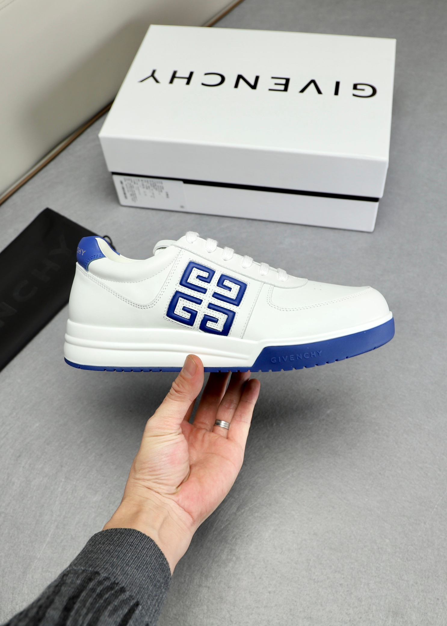 Givenchy Sneakers – Montanamode