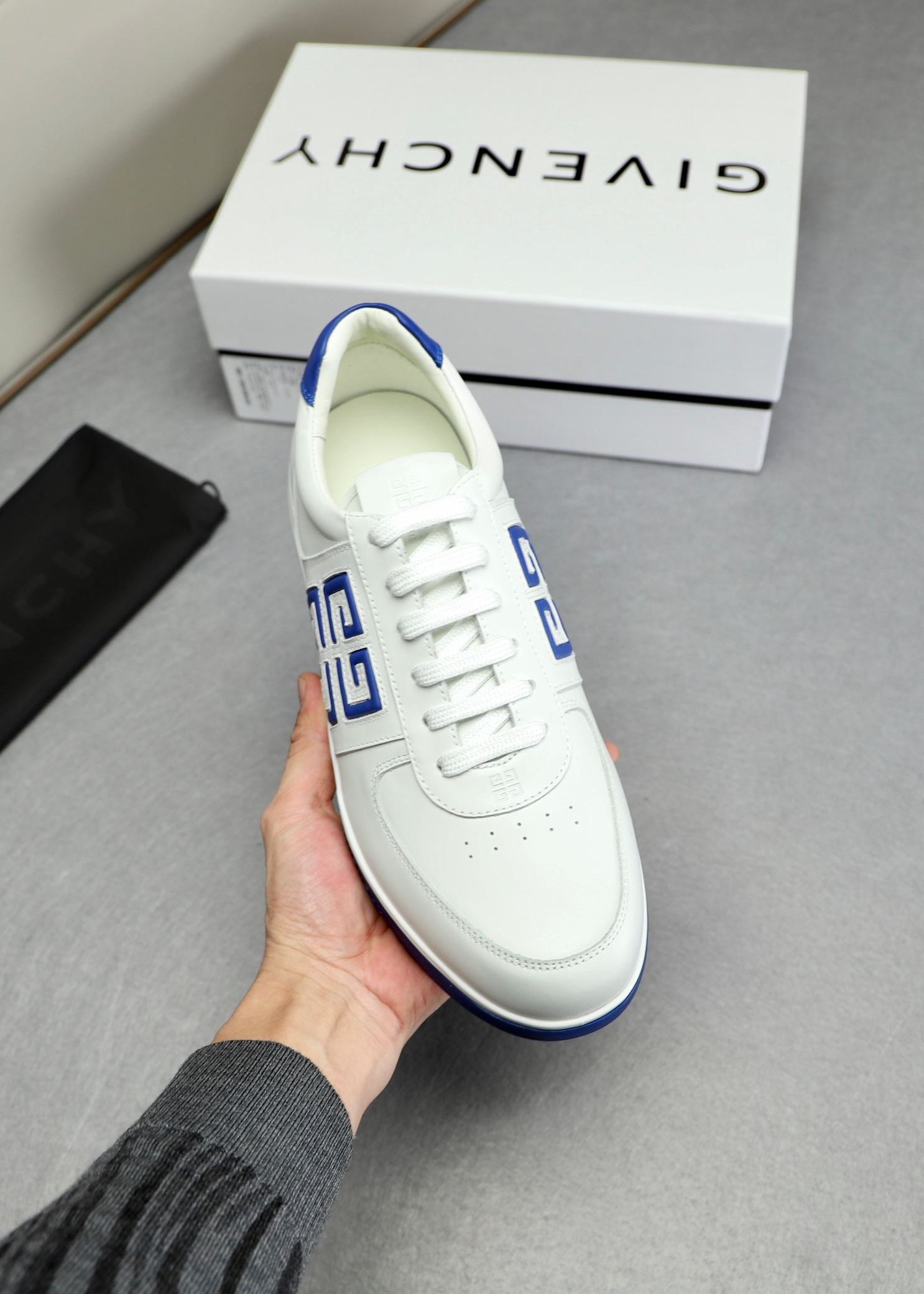 Givenchy Sneakers – Montanamode