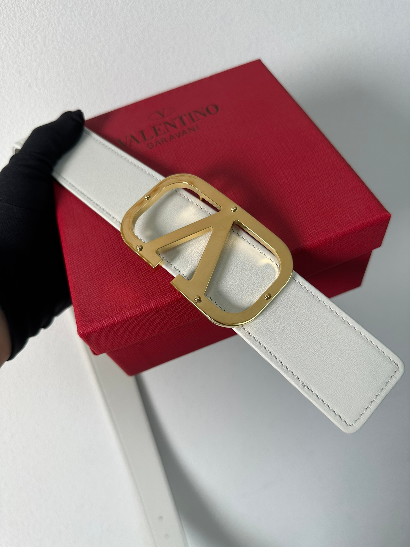 Valentino Belt – Montanamode