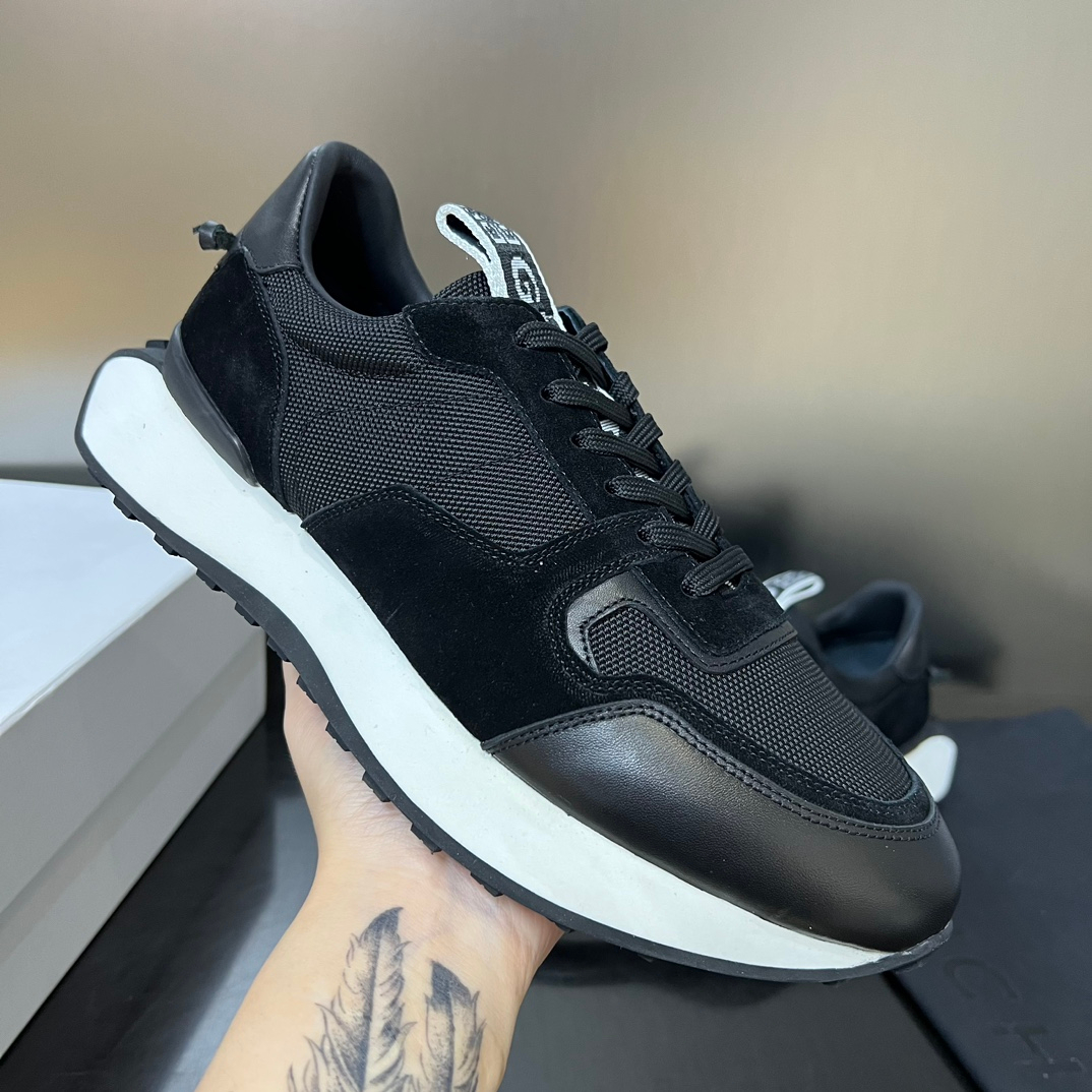 Givenchy Sneakers – Montanamode