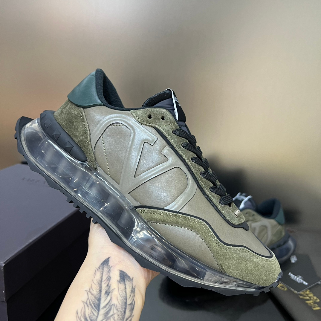 Valentino Sneakers – Montanamode