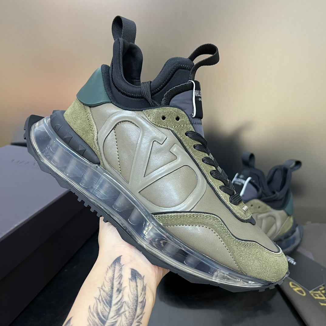 Valentino Sneakers – Montanamode