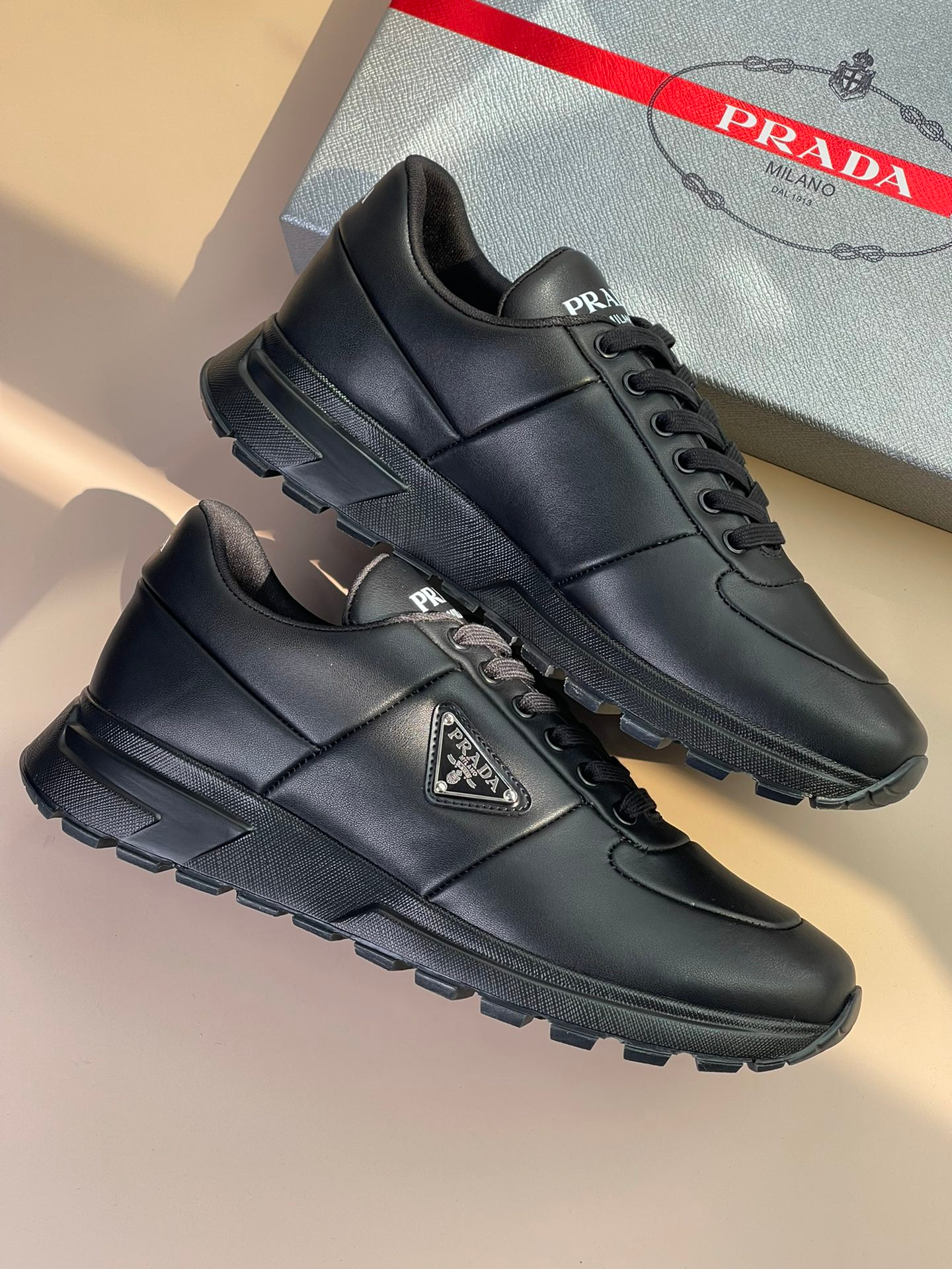 Prada Sneakers – Montanamode