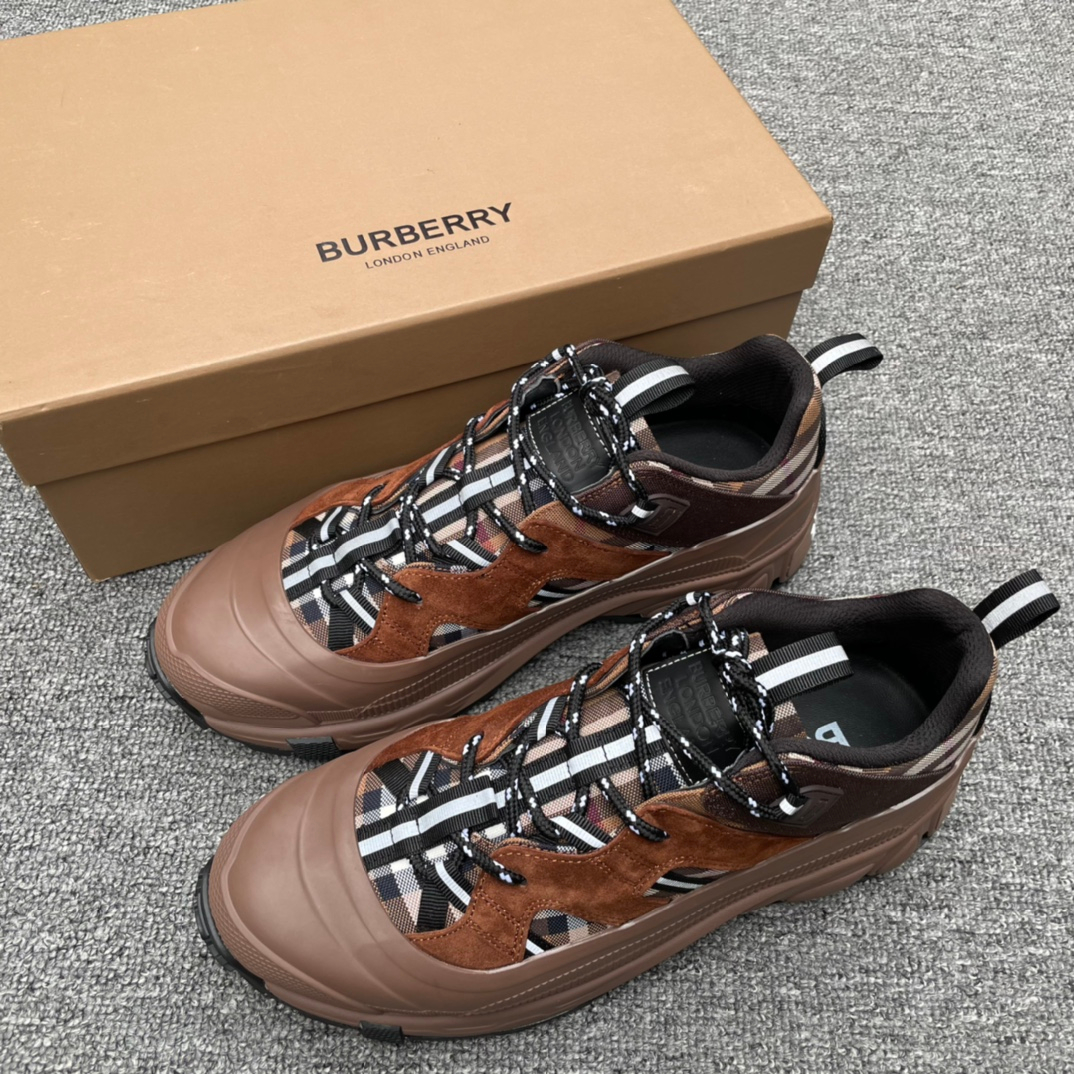 Burberry Arthur Sneakers – Montanamode