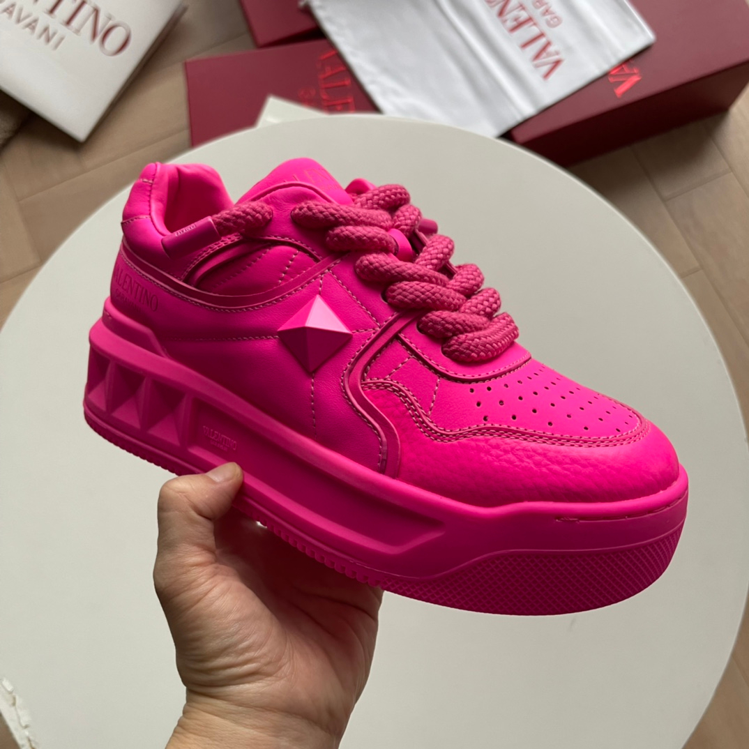 Valentino Sneakers – Montanamode