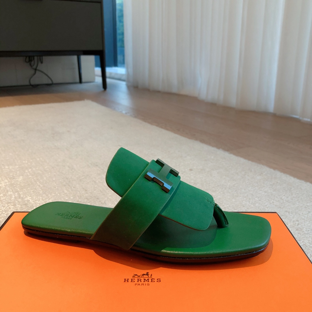 Hermes Sandels – Montanamode