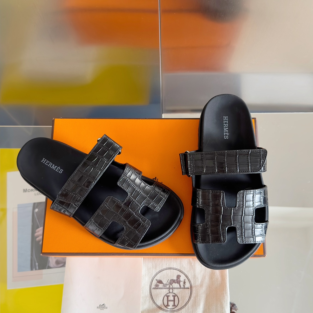 Hermes Sandels – Montanamode