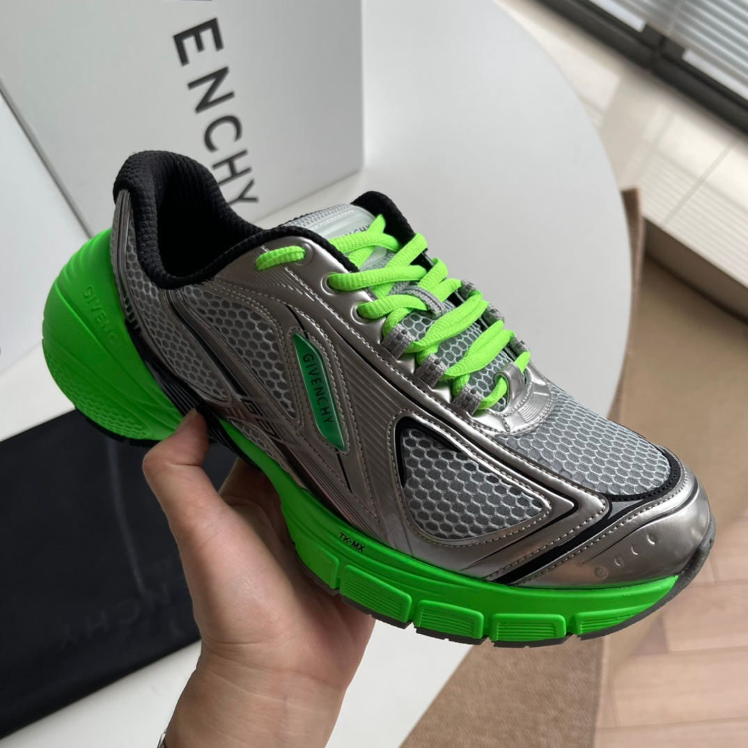 Givenchy Sneakers – Montanamode