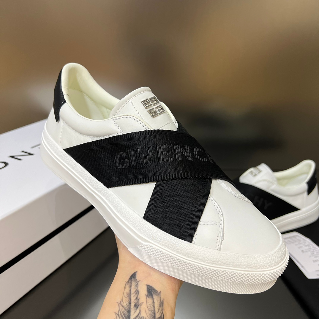 Givenchy Sneakers – Montanamode