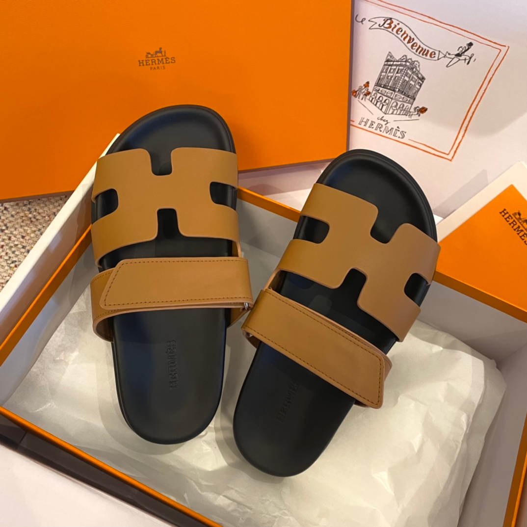 Hermes Sandels – Montanamode