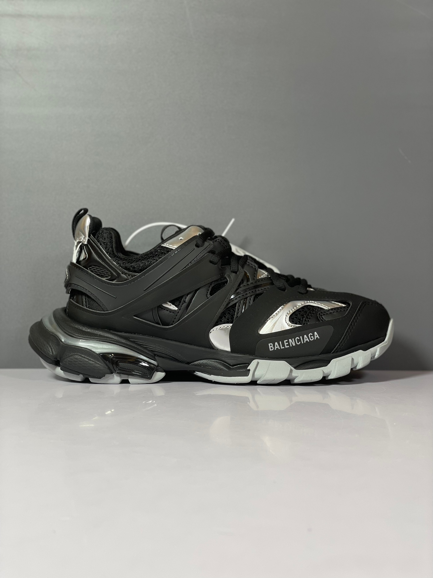 Balenciaga Sneakers – Montanamode