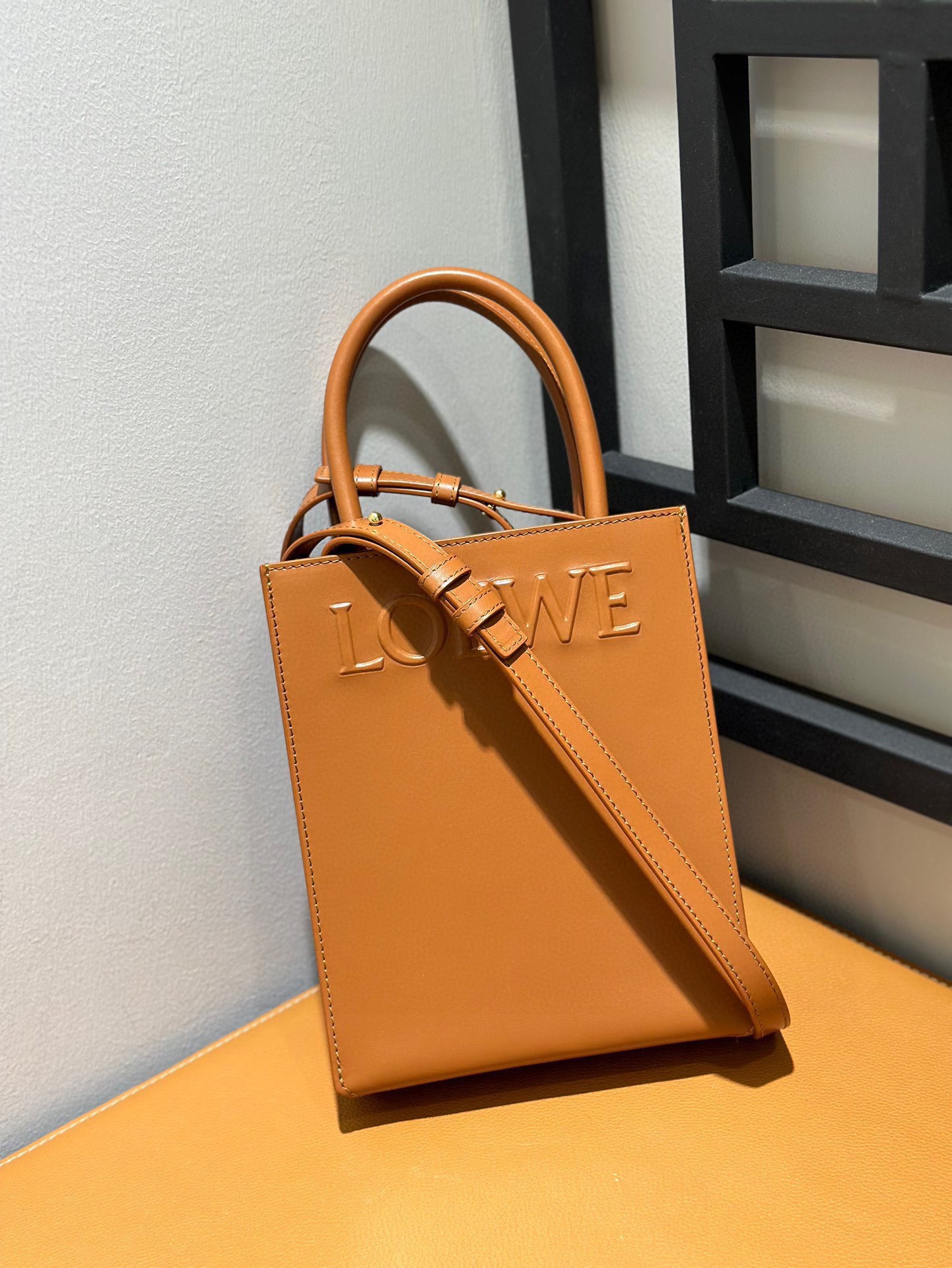 Loewe Bag – Montanamode