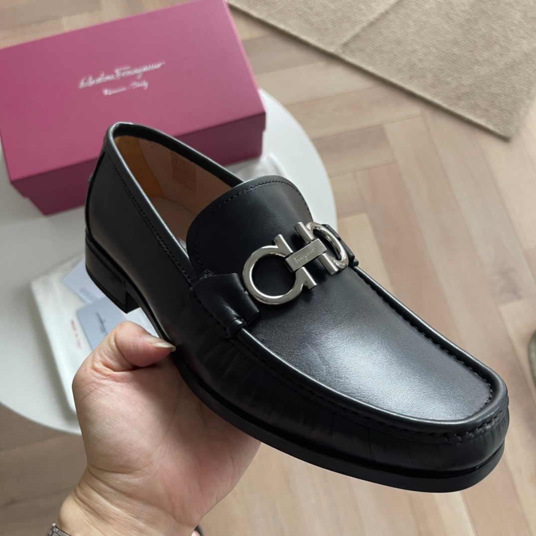 Ferragamo Sneakers – Montanamode