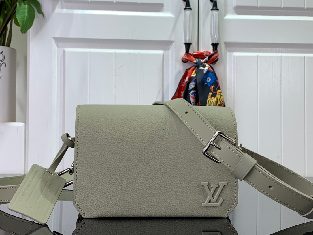 Louis Vuitton Bag – Montanamode