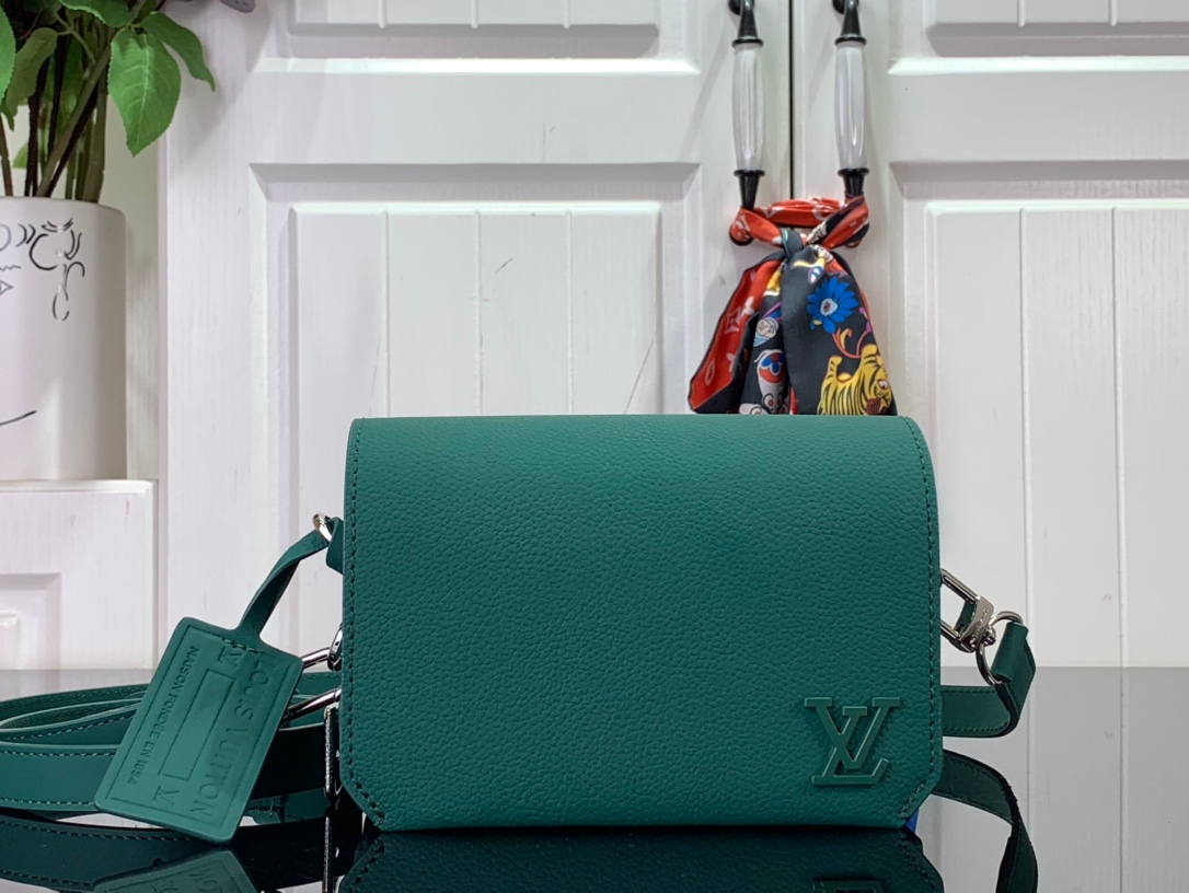 Louis Vuitton Bag – Montanamode
