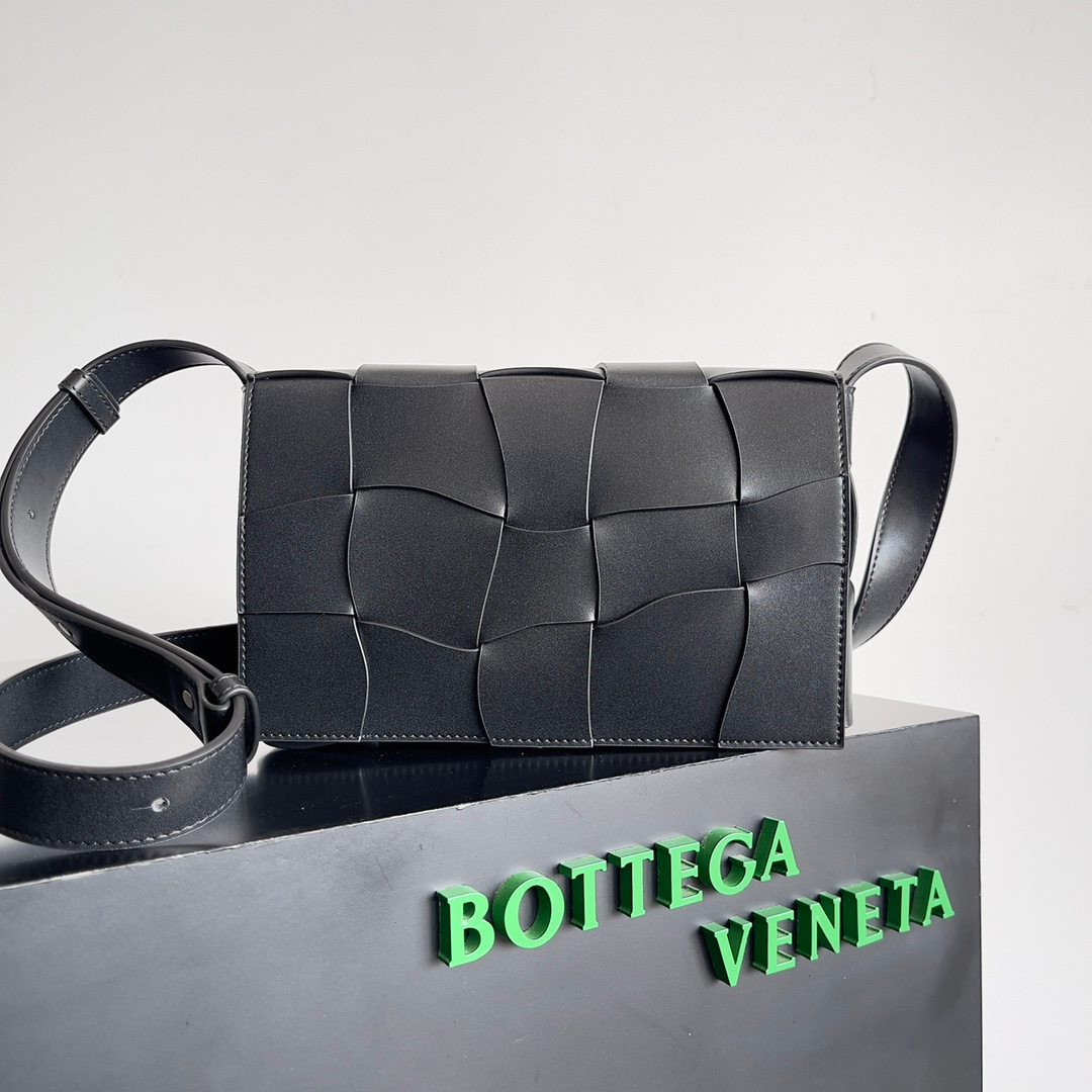 Bottega Veneta Bag – Montanamode