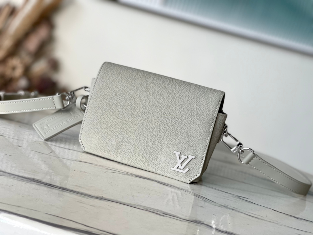 Louis Vuitton Bag – Montanamode